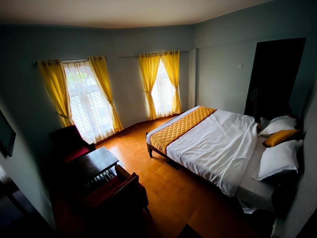 Bob Lesiure Hotel Ooty Buitenkant foto