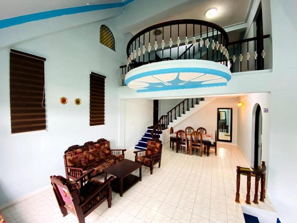 Bob Lesiure Hotel Ooty Buitenkant foto